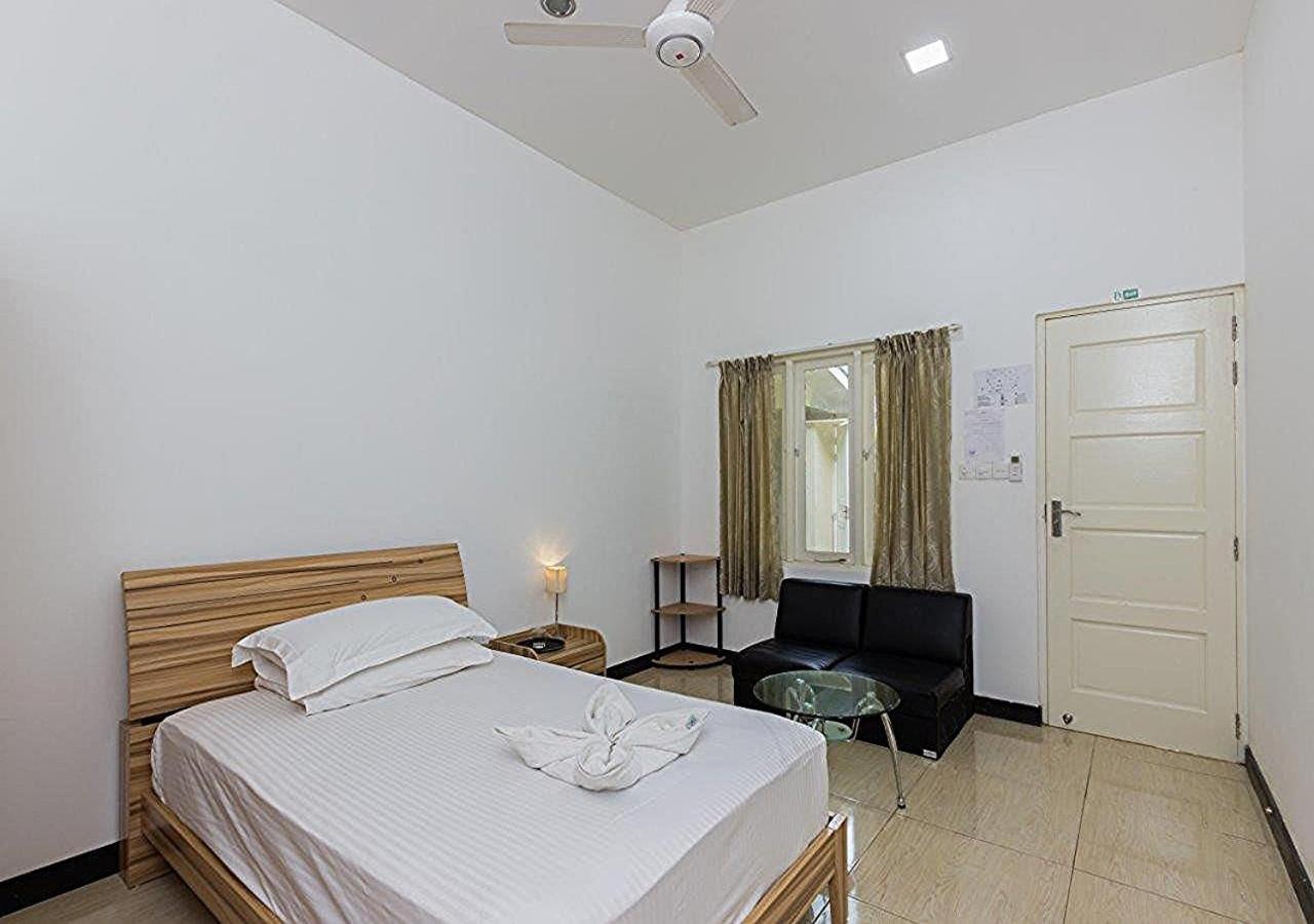 Hotel Surf Trip Maldives Thulusdhoo Esterno foto